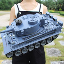 2.4G Update 1:18 Remote Control Rc Battle Tank 50cm Big Size 100m Remote Control Distance Rc Tank Launch Bullets high simulation
