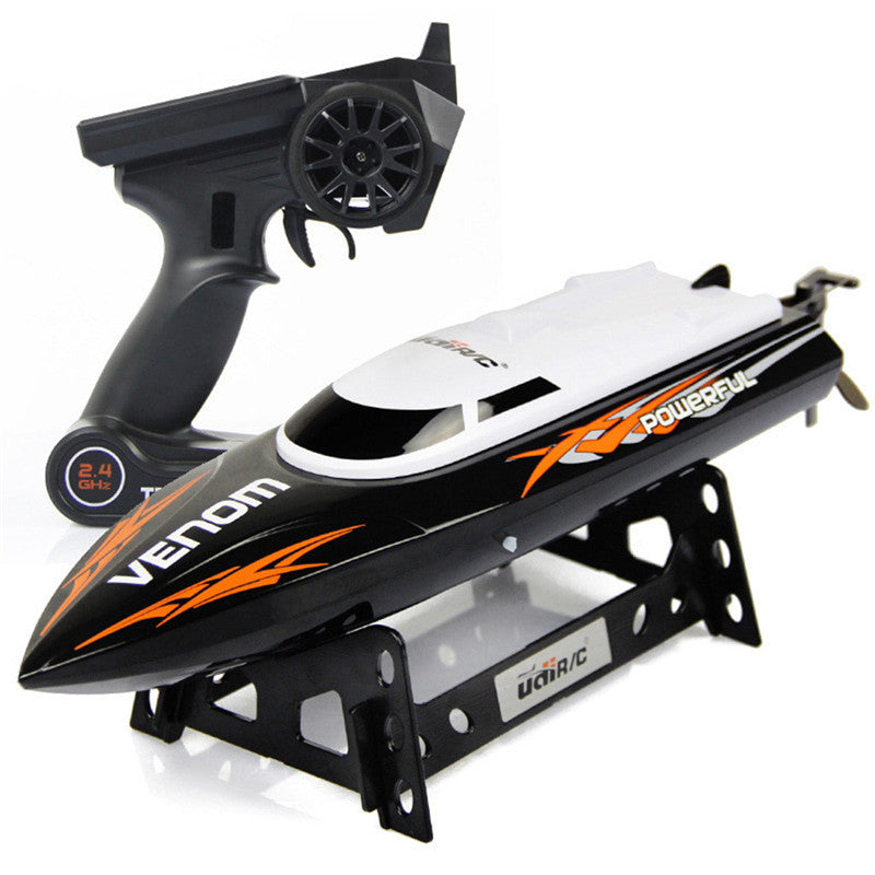 High Speed RC Boat 2.4GHz 4 Channel Racing Fishing Tool Smart RC Boat Toys Fish Finder Ship Boat Remote Control Fishing Boats