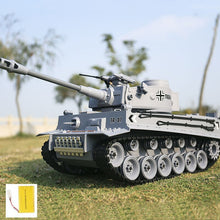 German Tiger 2A6 Battle Simulation Army Military RC Tank 1:18 2.4G Remote Control Tank With Smoke&Sound&BB Bullet&Light Function