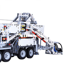 7692pcs MOC High Level Small Particles Assembly Model Building Block Crane Gift Kit with RC Motor with Motor and Remote Control