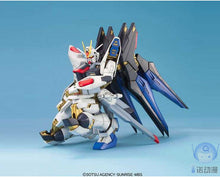 Original MG 1/100 Gundam Model ZGMF-X20A STRIKE Freedom FULL BURST MODE GUNDAM SEED DESTINY Mobile Suit Kids Toys BANDAI