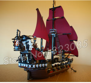 1151pcs Battle Ship Pirates of the Caribbean Queen Anne's Revenge 16009 Model Building Blocks Boys Bricks Compatible With lego