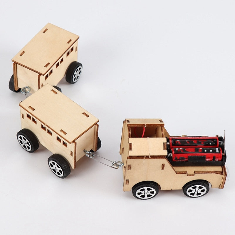 Assembly Toy DIY Model RC Trains Premium Creative Simple Educational Funny Handcraft 3D Puzzle Toy Train for Children
