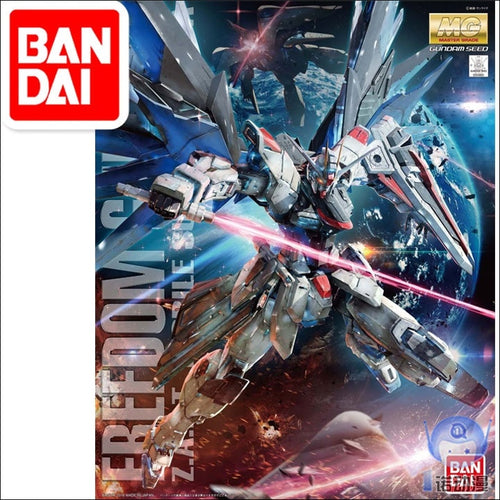 Japaness Bandai Original MG 1/100 Gundam Model ZGMF-X10A Freedom 2.0 Destroy Armor Unchained Mobile Suit Kids Toys BANDAI