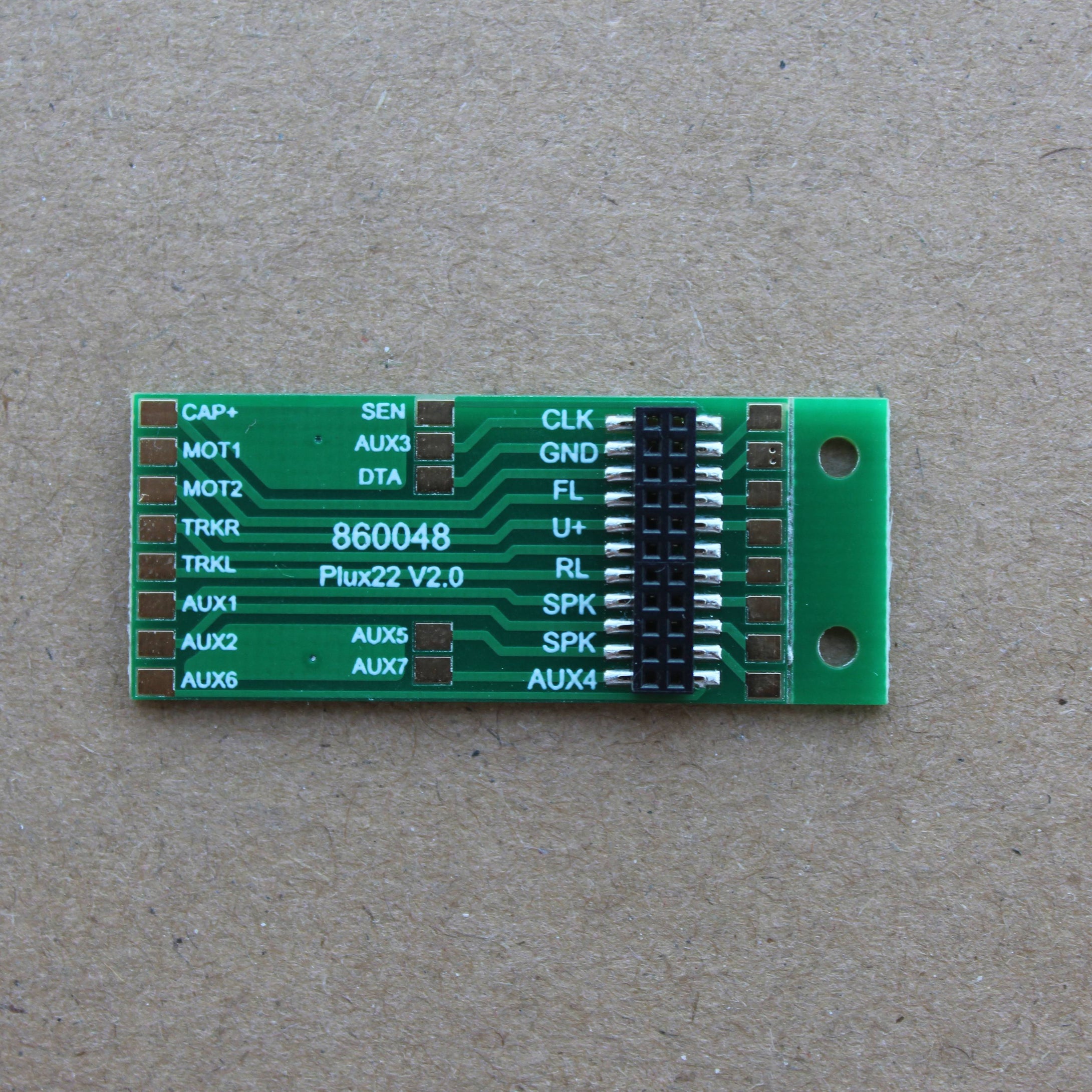 860048 Plux22/NEM658 Adapter/Adaptor/LaisDcc Brand