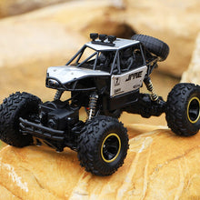 RC Car 4WD 2.4GHz climbing Car 4x4 Double Motors Bigfoot Car Remote Control Model Off-Road Vehicle Toys for kids and adults
