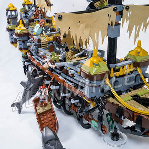 2324pcs Battle Ship Pirates of the Caribbean Silent Mary Flagship 10680 Model Building Blocks Bricks Boys Compatible With Lego