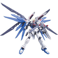 Japaness Bandai Original Gundam HG 1/144 Freedom Destroy SEED Model ZGMF-X10A Justice Armor Unchained Mobile Suit Kids Toys