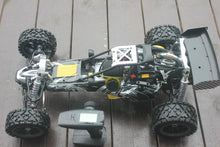 baja 5b 30.5cc with metal head metal rear shock brace all road wheels