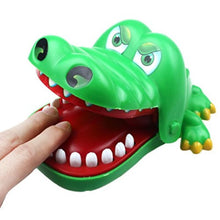 New Creative Trick Toys Prank Funny Alligator Crocodile Biting Finger Family game toys Novelty Gag Toys Parent child interaction