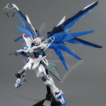 COMIC CLUB IN-Stock DABAN MG 1/100 ZGMF-X10A Freedom Ver.2.0 Mobile Suit ROBOT MODEL Figure Anime Toys Figure