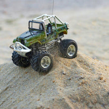 Racing Car Mini RC Off-road Vehicle 2wd Radio-controlled Electric RC Car Rechargeable Off-road Model Toys 8013