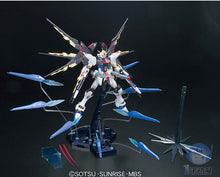 Original MG 1/100 Gundam Model ZGMF-X20A STRIKE Freedom FULL BURST MODE GUNDAM SEED DESTINY Mobile Suit Kids Toys BANDAI