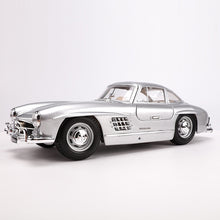 Bimeigao 1: 18 1954 Mercedes 300SL Retro Vintage Car Model Alloy Car Model Toy