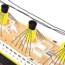 NQD 757 1/325 2.4G 80cm Simulation Titanic RC Boat Electric Ship Model with Light RTR Toys